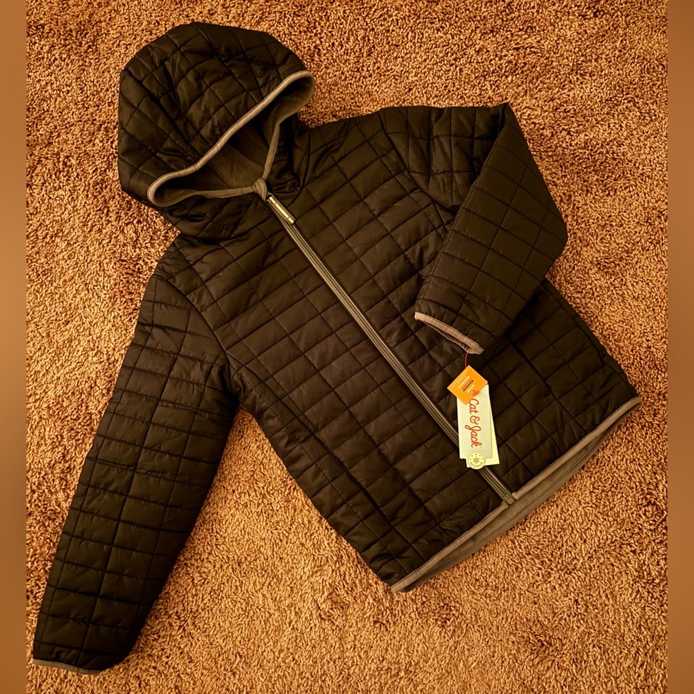 NWT Cat and Jack Black Puffer Coat Jacket Medium Kids Snow M